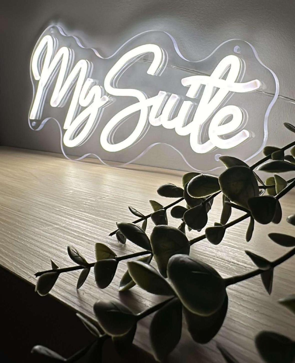 My Suite Bourgoin-Jallieu Bagian luar foto